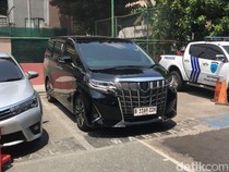 Disebut Pakai Uang Hasil Korupsi Buat Cicil Alphard, Ini Isi Garasi Eks Mentan SYL