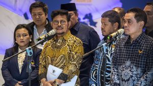 Momen Mentan SYL Curhat di Markas Nasdem