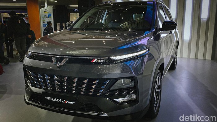 New Wuling Almaz RS