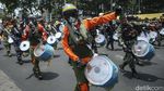 Parade Alutsista hingga Marching Band Ramaikan HUT TNI