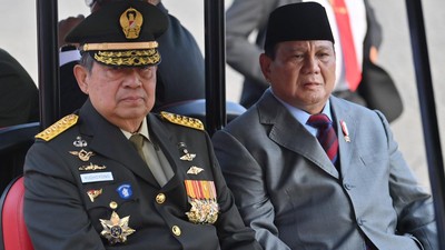 Potret SBY-Prabowo Semobil Saat HUT ke-78 TNI