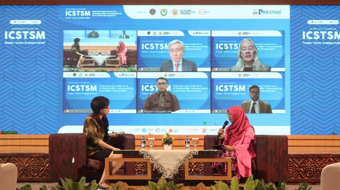 Seminar Internasional PIP Semarang