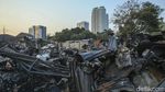 Sisa-sisa Kebakaran Permukiman Semipermanen di Gandaria