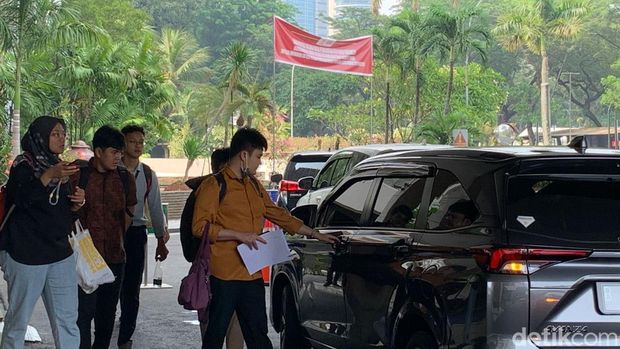 Spanduk Bergeser, Ini Suasana Hotel Sultan Usai Didatangi Pengelola GBK