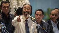 Surya Paloh mengatakan pihaknya berkomitmen untuk tidak lari dari masalah yang ada.   