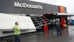 Topan Koinu Bikin McD hingga Starbucks di Taiwan Runtuh