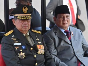 Momen SBY dan Prabowo Semobil Saat HUT Ke-78 TNI di Monas