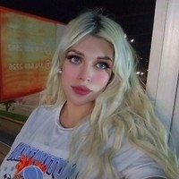 Wanita dengan lebih dari 19 ribu followers di Instagram itu menyebut dirinya sendiri sebagai Barbie Human di biografi Instagram. Foto: Instagram Valeria Rose