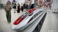 Kereta Cepat Jakarta Bandung (KCJB) Whoosh telah diresmikan Presiden Jokowi.   