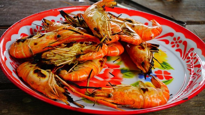 Kotoran di Punggung Udang, Amankah Jika Termakan? Dokter Gizi Bilang Gini