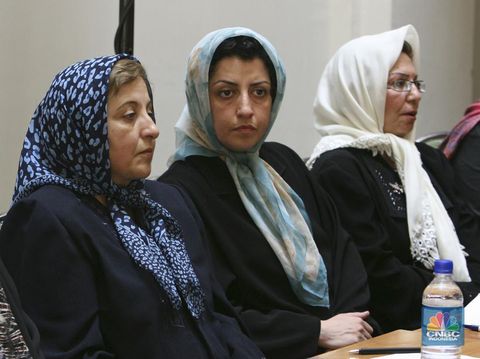 Aktivis hak asasi manusia terkemuka Iran, Narges Mohammadi. (AP Photo/Vahid Salemi, File)