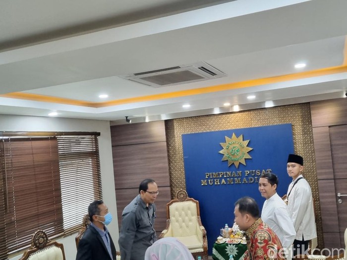 Kaesang Pangarep datangi kantor PP Muhammadiyah, Jogja, Jumat  (6/10/2023). Kaesang Pangarep datangi kantor PP Muhammadiyah, Jogja, Jumat  (6/10/2023).