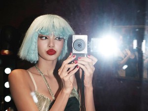 Lisa BLACKPINK Dihilangkan Pemerintah China Usai Tampil di Crazy Horse Paris