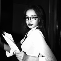 Pertunjukan Lisa BLACKPINK di kelab kabaret itu tak terduga oleh penggemar. Namun, petinggi Crazy Horse Paris mengungkap bahwa Lisa sering menonton pertunjukan itu jika berkunjung ke Paris, bahkan mendatangi para penari ke belakang panggung. Dia akhirnya menerima tawaran untuk menjadi bagian dari tim ‘Crazy Girl’.Foto: dok. Instagram @lalalalisa_m