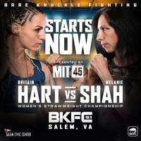 Dalam laga lima babak itu, Melanie Shah diserang Britain Hart tanpa ampun. Setelah tiga babak, wajah Melanie sudah mulai babak belur atas usaha lawannya yang bertekad mempertahankan gelar. Pertandingan tinju dengan tangan kosong itu akhirnya dimenangkan oleh Britain. Foto: Instagram