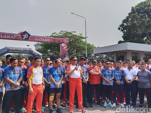 Panglima TNI Sambut Tentara Super Kampanye Jaga Alam via Triatlon 3.141 Km