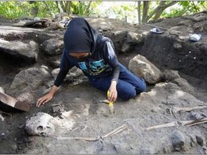 Peneliti Temukan 7 Kerangka Manusia di Sekitar Piramida Dekat Danau Toba