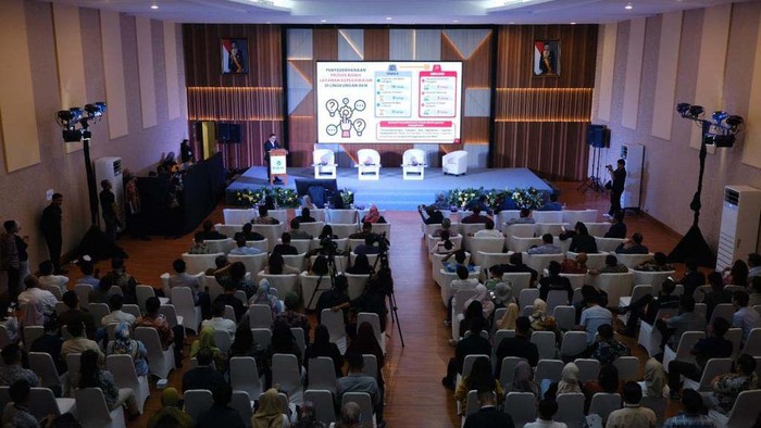 Peruri Gelar Conference and Exhibition Peruri Conference and Exhibition 2023 digelar di Jakarta. Acara ini dihadiri Menteri PANRB Abdullah Azwar Anas.