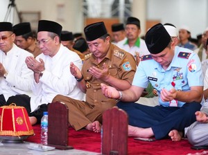 Peringati Maulid Nabi, Pemprov Sulsel Gelar Selawatan