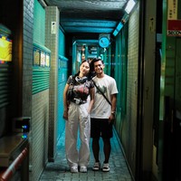 Dalam rangka memperingati hari ulang tahun istrinya, Azizah Salsha, Arhan untuk pertama kalinya akhirnya mengunggah foto-foto romantis kebersamaan mereka. Foto-foto mesra keduanya itu pun berhasil mencuri atensi dan bikin banyak netizen ikut baper. Foto: Instagram/@pratamaarhan8