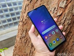 Unboxing Galaxy A05, HP Samsung Harga Rp 1 Jutaan