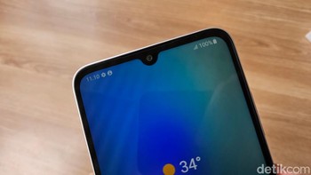 HP ini mengadopsi Infinity-U yang menjadi rumah bagi kamera selfie Foto: Adi Fida Rahman/detikINET