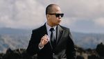 Serunya YouTuber Steven Kurniawan Makan Seafood hingga Dinner di Bawah Laut