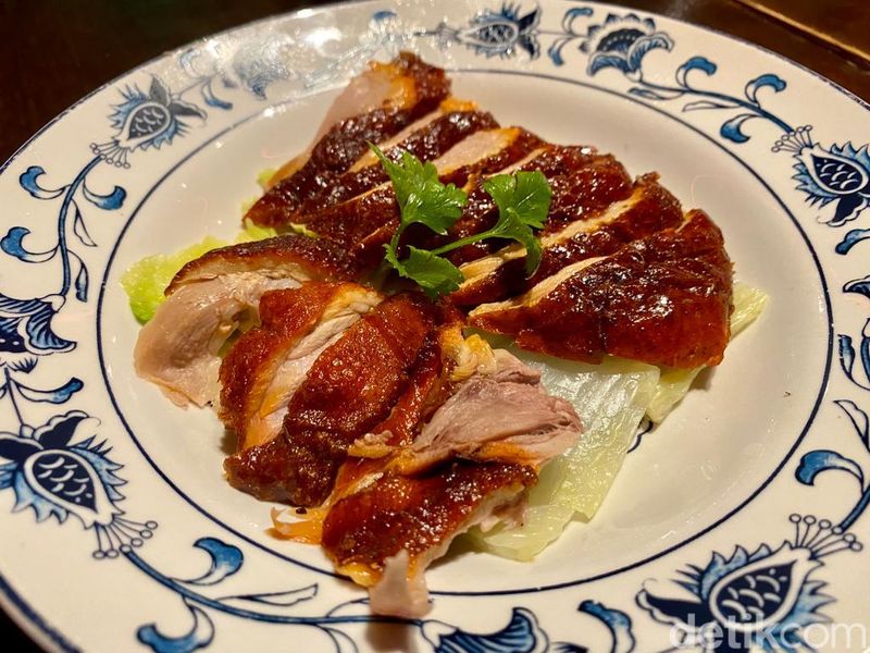 Suck My Duck : Gurih Nampol! Bebek Panggang Halal dan Mie Bebek ala Hong Kong