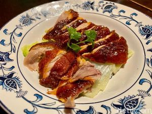 5 Restoran Chinese Food Halal Ini Punya Roast Duck hingga Nasgor Brutal