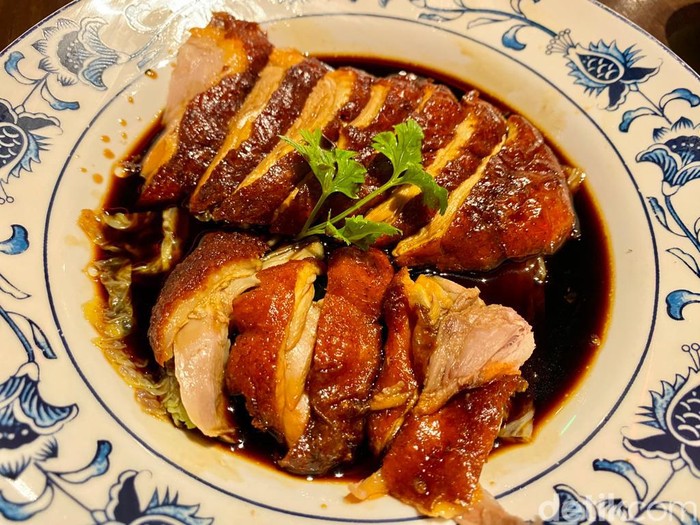 Suck My Duck : Gurih Nampol! Bebek Panggang Halal dan Mie Bebek ala Hong Kong