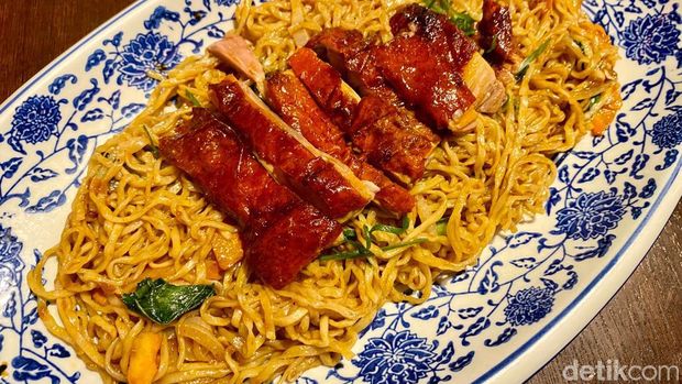Suck My Duck : Gurih Nampol! Bebek Panggang Halal dan Mie Bebek ala Hong Kong