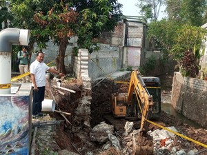 Polisi: Pekerja Proyek Korban Tembok Roboh di Tangsel Tak Pakai Pelindung
