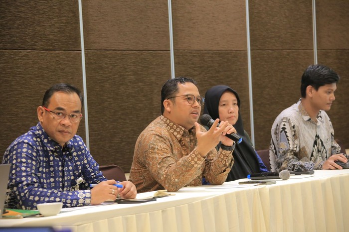 Wali Kota Tangerang Arief R. Wismansyah menjelaskan keunggulan Aplikasi Silacak dapat memberikan efisiensi dari berbagai hal, khususnya dalam penanganan persampahan di Kota Tangerang.