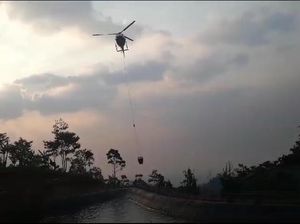 Dramatis! Evakuasi Pria Terjebak dalam Gedung Terbakar di Peru Pakai Heli