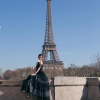 Kami menyadari polemik seputar Angelababy. Sayangnya dia tidak pernah terlihat di acara Crazy Horse Paris. Kami akan senang jika bisa mengundangnya kapan saja, tulis acara tersebut di postingan InstaStory. Foto: Instagram @angelababyct