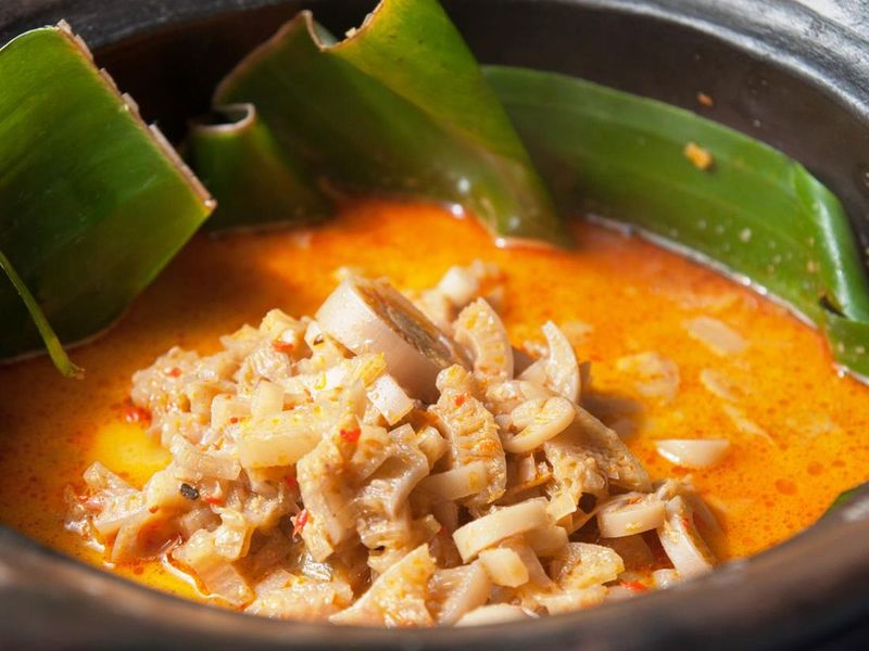 Duh! Netizen Ini Komplain Sering Dikasih Makanan Tak Enak Oleh Tetangga