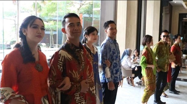 Fashion Show Batik Aston Sentul