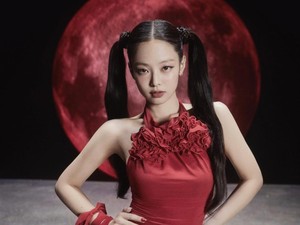 Jennie BLACKPINK Diduga Rekaman Album di AS Usai Hapus IG Story