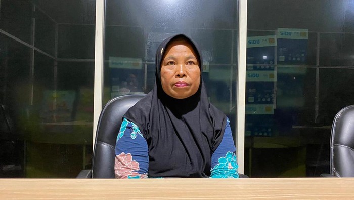 Warga bernama Asni U Abas (53) di Gorontalo, mengaku diperas oknum anggota polisi.