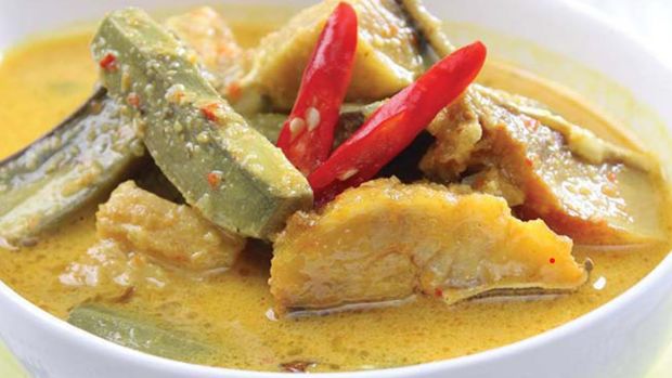 Gulai pisang khas Bengkulu.