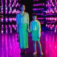 Berpose bersama sang mama, terlihat Jizzy memiliki paras cantik yang tak kalah mencuri atensi. Gayanya pun selalu terlhat kompak dengan Marsha Timothy. Foto: Instagram/@marshatimothy