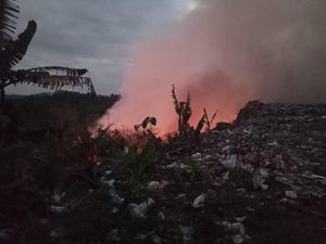 Sudah 3 Hari Kebakaran di TPA Purbahayu Pangandaran Belum Juga Padam