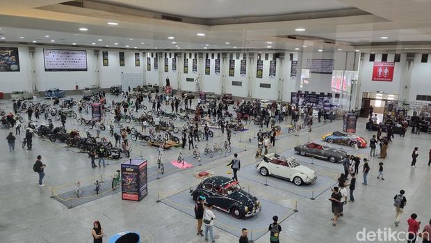 Suasana Kustomfest 2023 di JEC, Banguntapan, Bantul.
