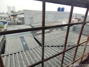 Kagetnya Warga Tambora Rumah Dibobol Maling Spider-Man dari Lantai 4