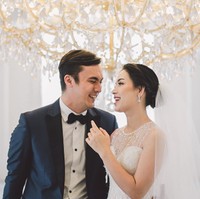 Rendy Kjaernett dan Lady Nayoan sepakat untuk rujuk kembali setelah sempat akan bercerai. Pasangan selebriti ini bahkan sudah menjalani pengukuhan pernikahan setelah rujuk. Foto: Instagram @rendykjaernett1 @ladynayoan @wusisters.collection @byantonius