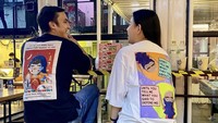 Pasangan yang menikah pada tahun 2014 lalu itu seringkali membagikan momen seru saat kulineran. Foto: Instagram @ladynayoan