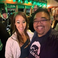 Dalam pengakuannya, Stephen tampak membenarkan pekerjaan istrinya. Foto: dok. Instagram/@stephen_delacruz