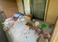 Tetangga tak tahu diri