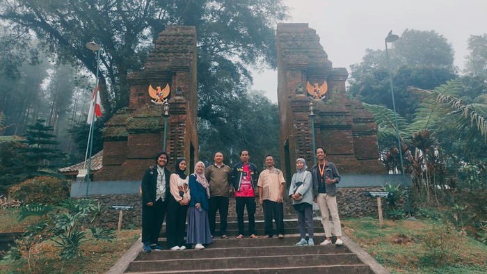 Tim ekspedisi UB ritual pesugihan Gunung Kawi