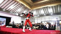 Keberadaan ANIMART 2023 pun disambut antusias Mizu Otawa, cosplayer yang telah memulai karier sejak 2011. Dia menyatakan, meski kecil, komunitas cosplayer tanah air cukup solid. Acara itu bisa membangun ekosistem budaya pop yang sehat dan solid. 